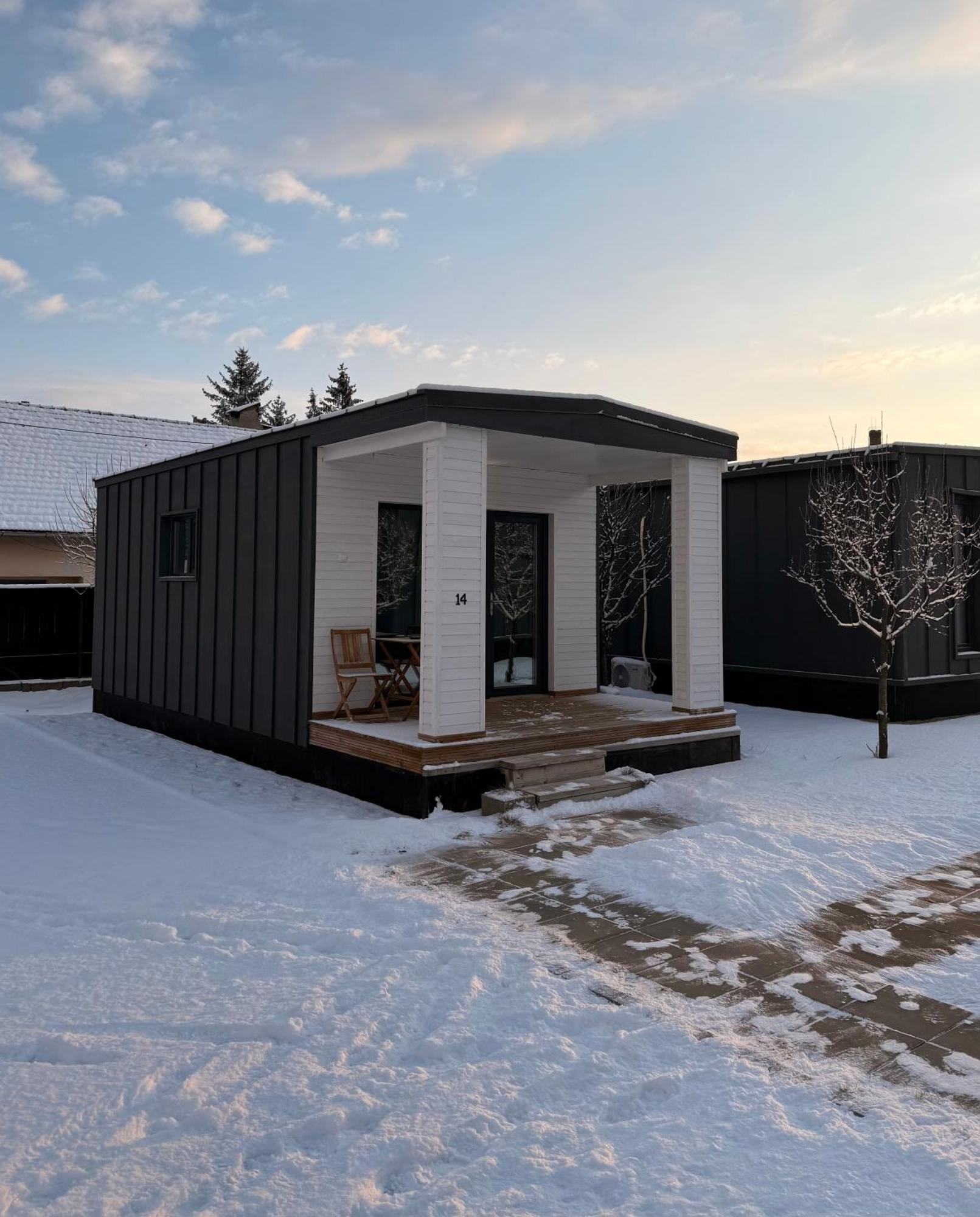 Pixel - Tiny Village Tîrgu Secuiesc المظهر الخارجي الصورة